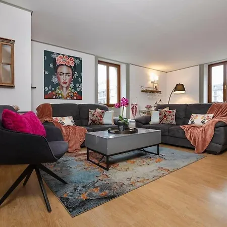 Apartment Lyret 2 By Pangea Services - 6px, Parking Chamonix